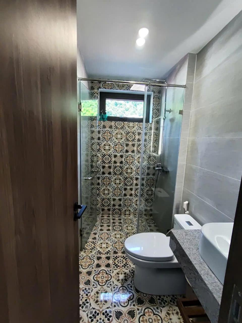 The Coral Homestay & Pub Tân Hiệ Exterior foto